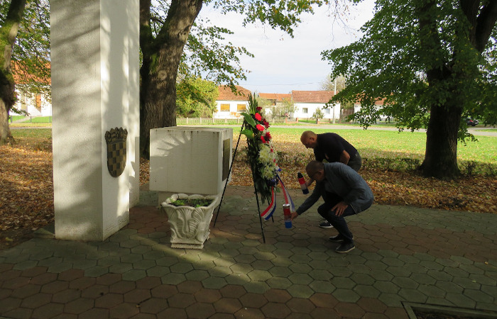 Počast poginulim i umrlim braniteljima